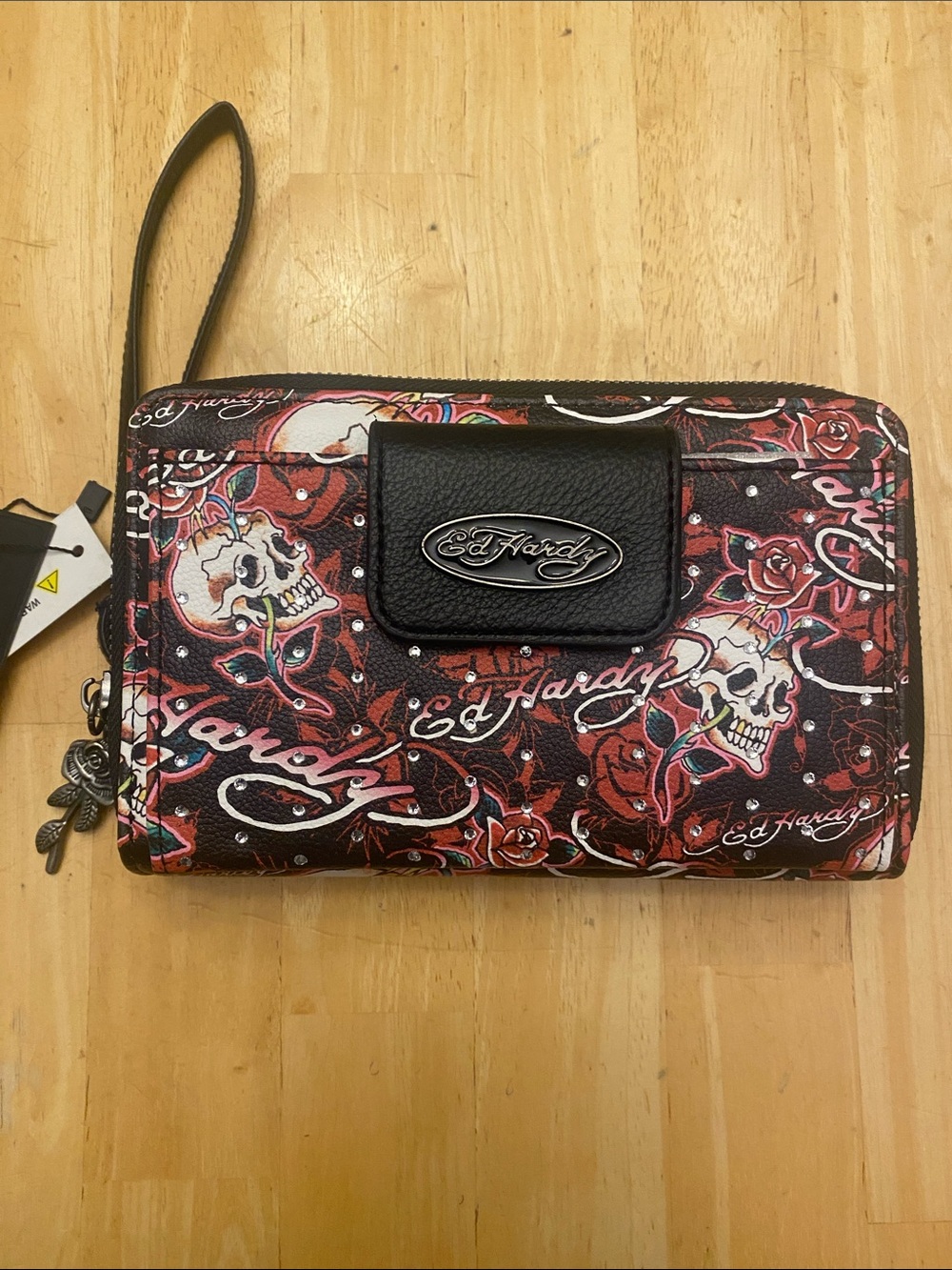 Ed Hardy double zip Skull Rose Wristlet wallet NWT abt 7.5x4.75 w front pouch